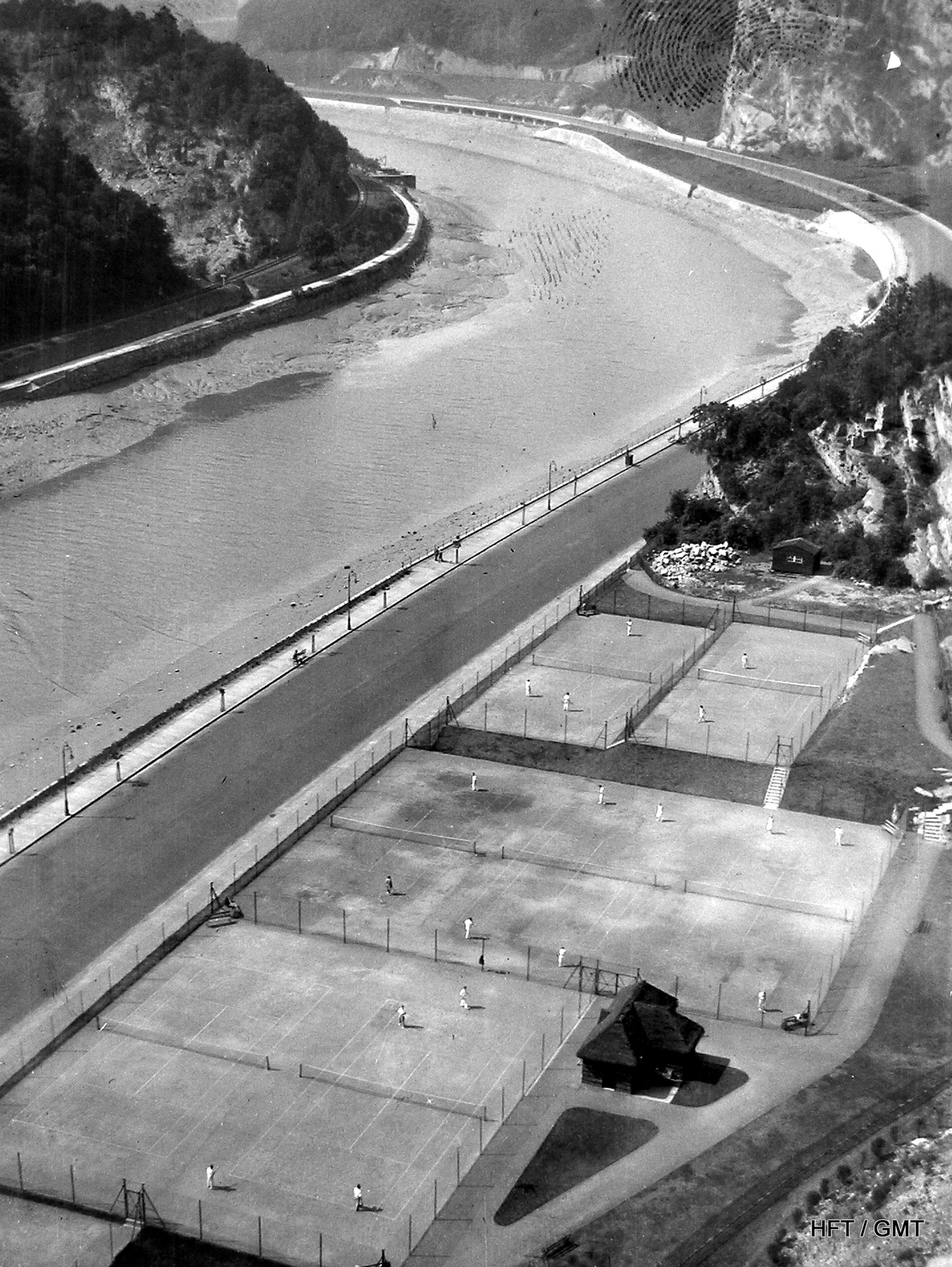 Portway Tennis Courts c. 1930
Via KYP Bristol/The Tarring Collection. ca. 1930.

The Tarring Collection is a grand set of images of Bristol taken by Herbert Frank Tarring, who w...